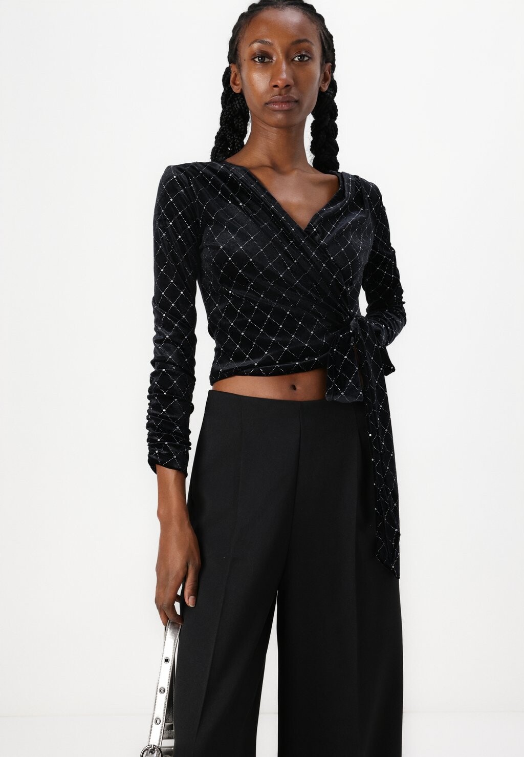 Топ с длинными рукавами VININI CROPPED WRAP VILA, черный
Топ с длинными рукавами VININI CROPPED WRAP VILA, черный