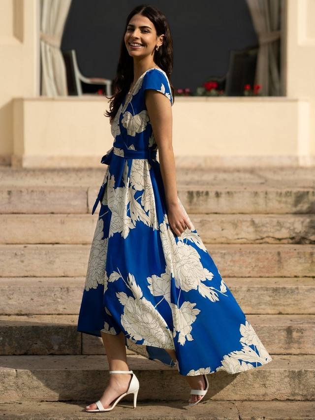 Платье миди с запахом в виде цветка Yumi, синий/белый
Платье миди с запахом в виде цветка Yumi, синий/белый