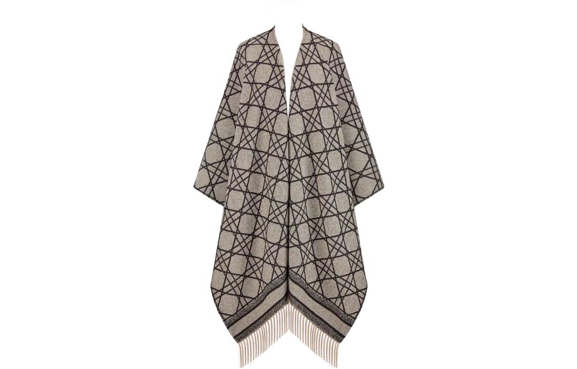 Плащ женский Dior
Плащ женский Dior