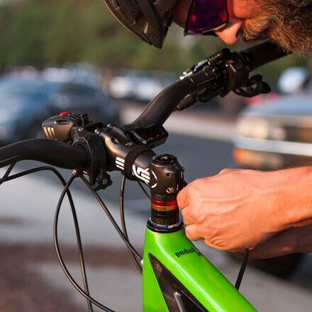 Передний фонарь Pro 2200 Enduro NiteRider, цвет One Color
Передний фонарь Pro 2200 Enduro NiteRider, цвет One Color