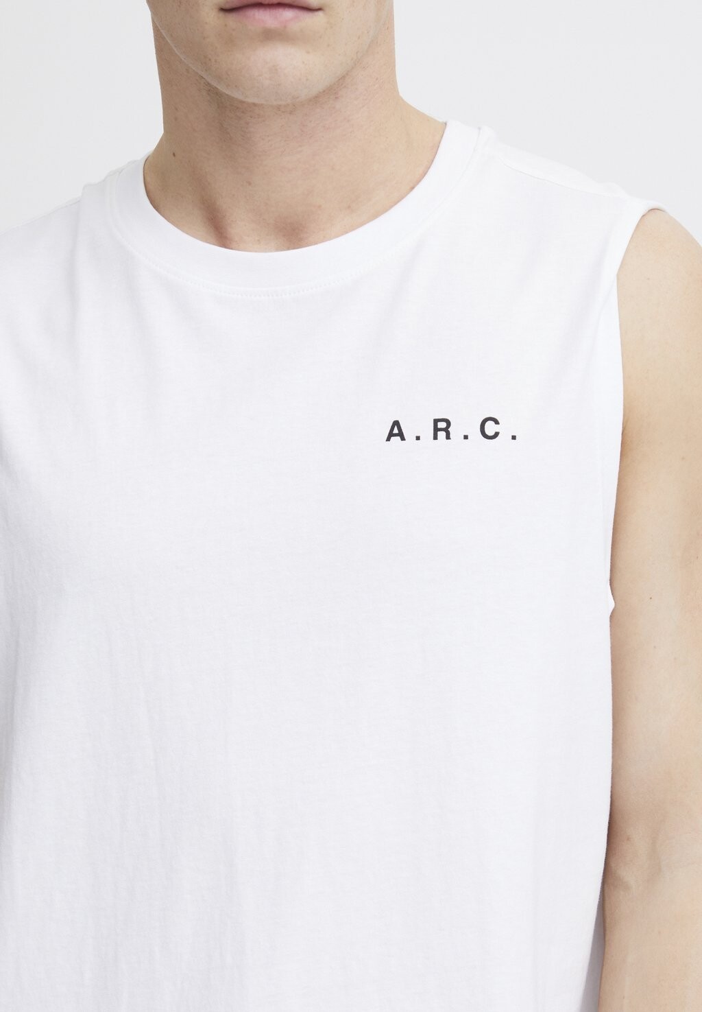 Топ Sdmelamdro Solid, белый
Топ Sdmelamdro Solid, белый