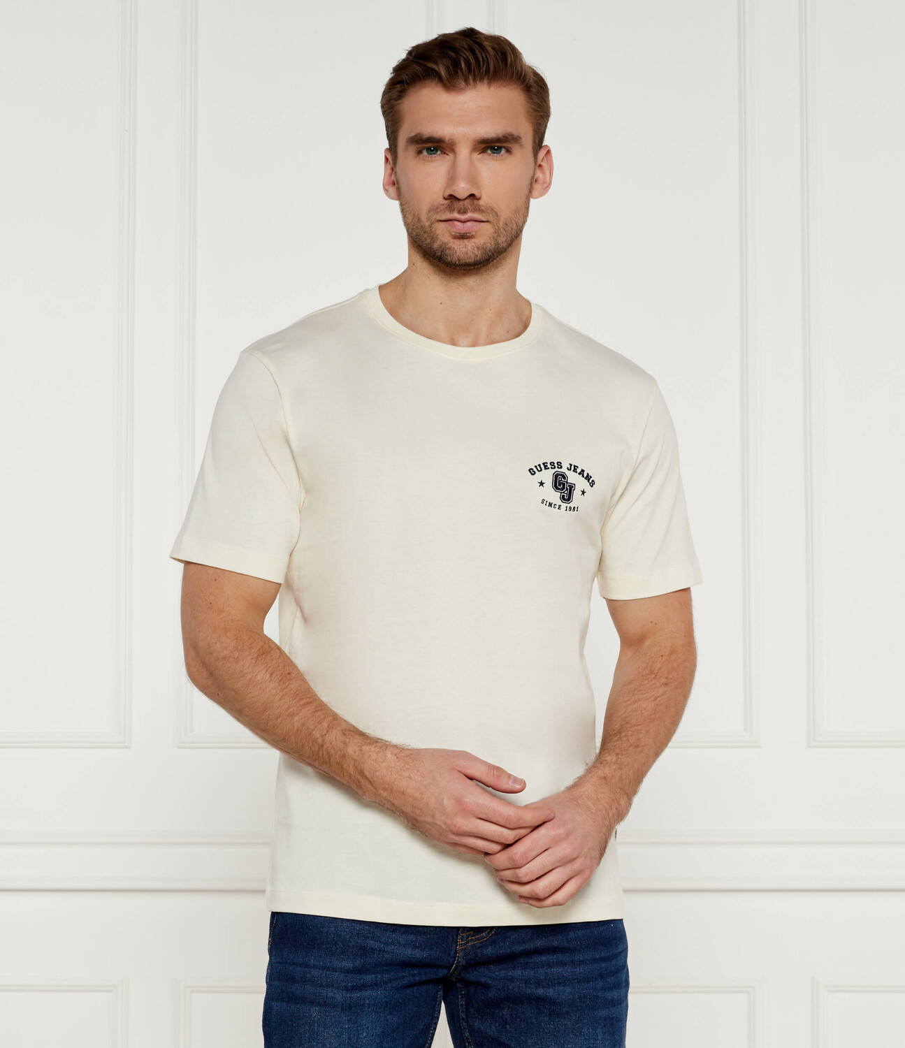 Футболка Guess Jeans Regular Fit, кремовый
Футболка Guess Jeans Regular Fit, кремовый