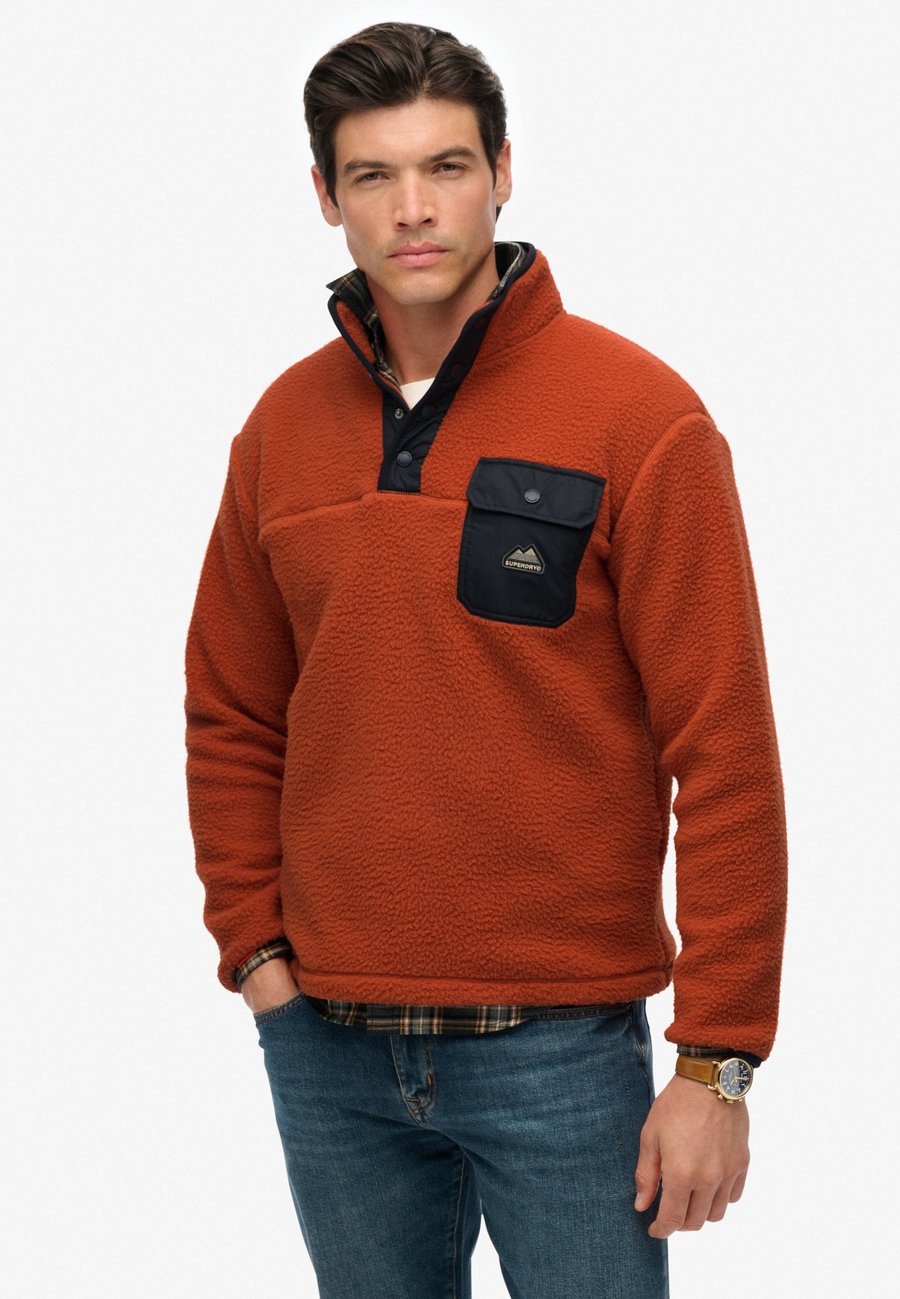 Джемпер Superdry & Co FUJI HALF POPPER, Mango Orange/Orange
Джемпер Superdry & Co FUJI HALF POPPER, Mango Orange/Orange