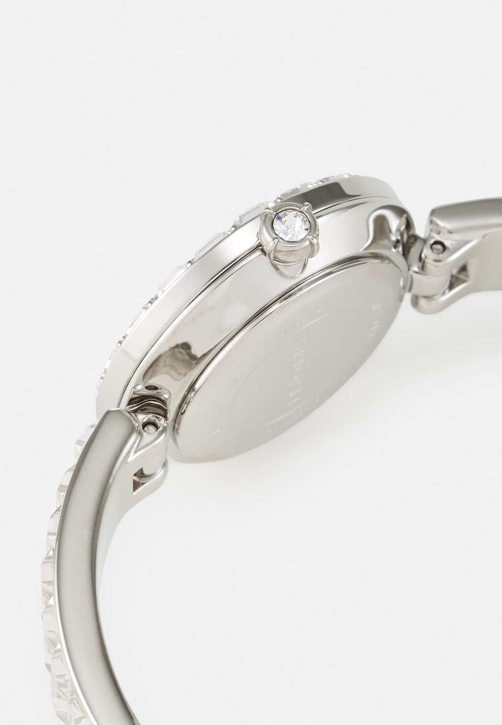 Часы MATRIX BANGLE Swarovski, серебристого цвета
Часы MATRIX BANGLE Swarovski, серебристого цвета