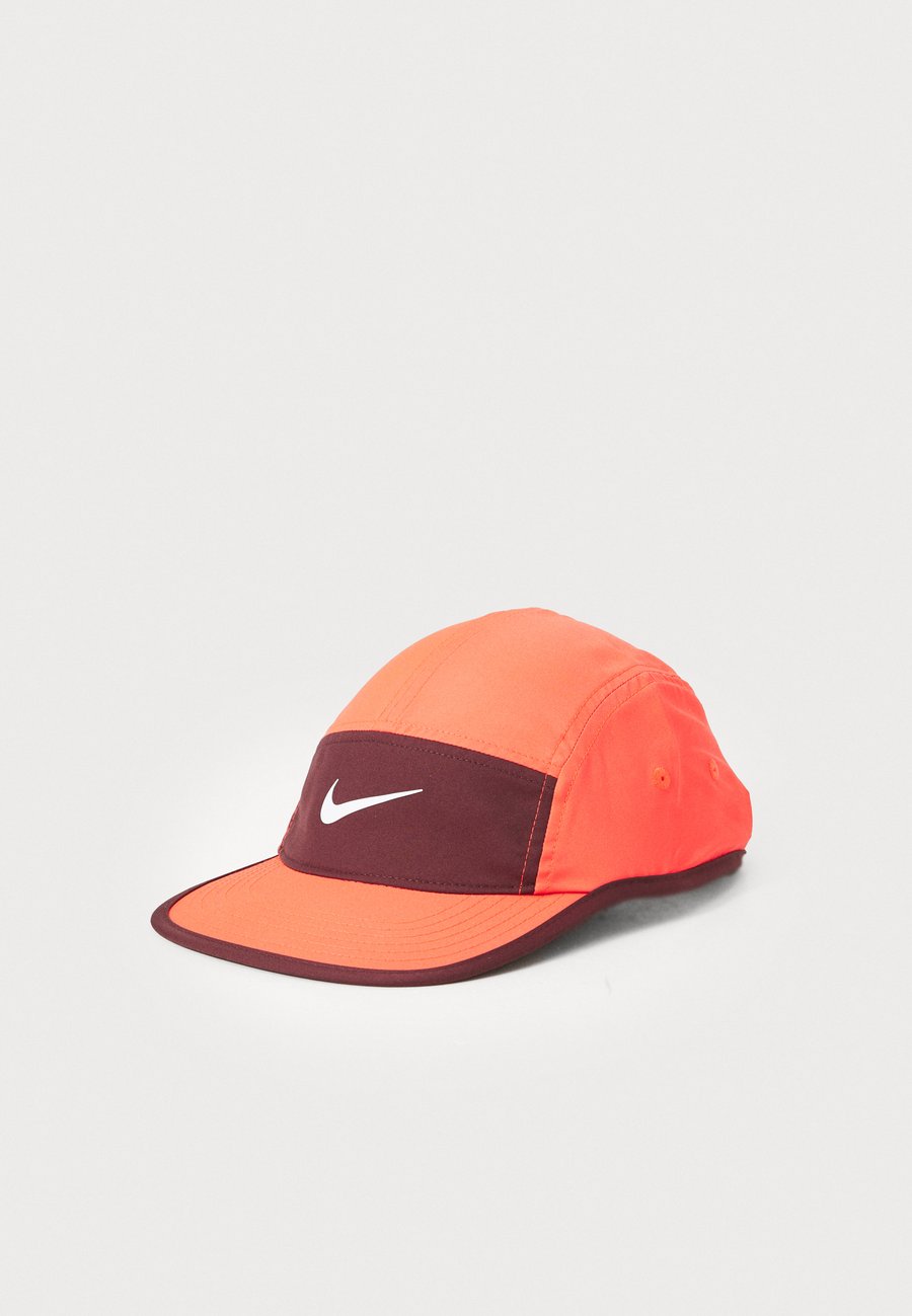 Бейсболка Nike Performance FLY UNISEX, Bright Crimson/Burgundy Crush/Red
Бейсболка Nike Performance FLY UNISEX, Bright Crimson/Burgundy Crush/Red
