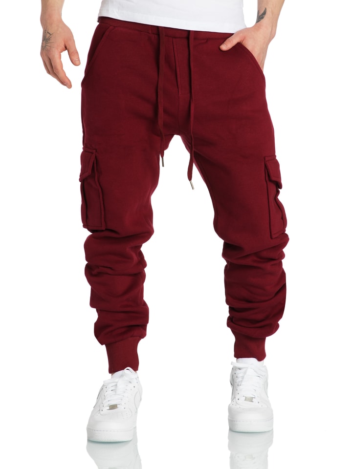 Спортивные брюки JOHN в цвете Бордо REPUBLIX
Спортивные брюки JOHN в цвете Бордо REPUBLIX