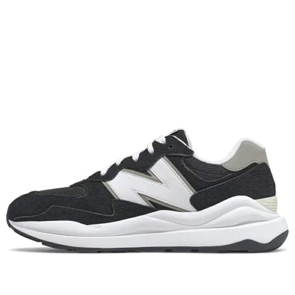 Кроссовки 57 40 New Balance, черный
Кроссовки 57 40 New Balance, черный
