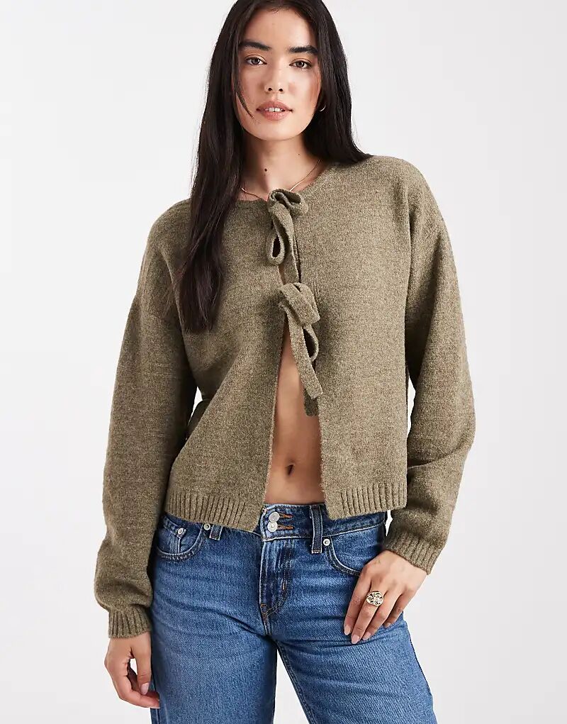 Кардиган Vero Moda с текстурированной вязкой спереди, оливково-зеленого цвета
Кардиган Vero Moda с текстурированной вязкой спереди, оливково-зеленого цвета