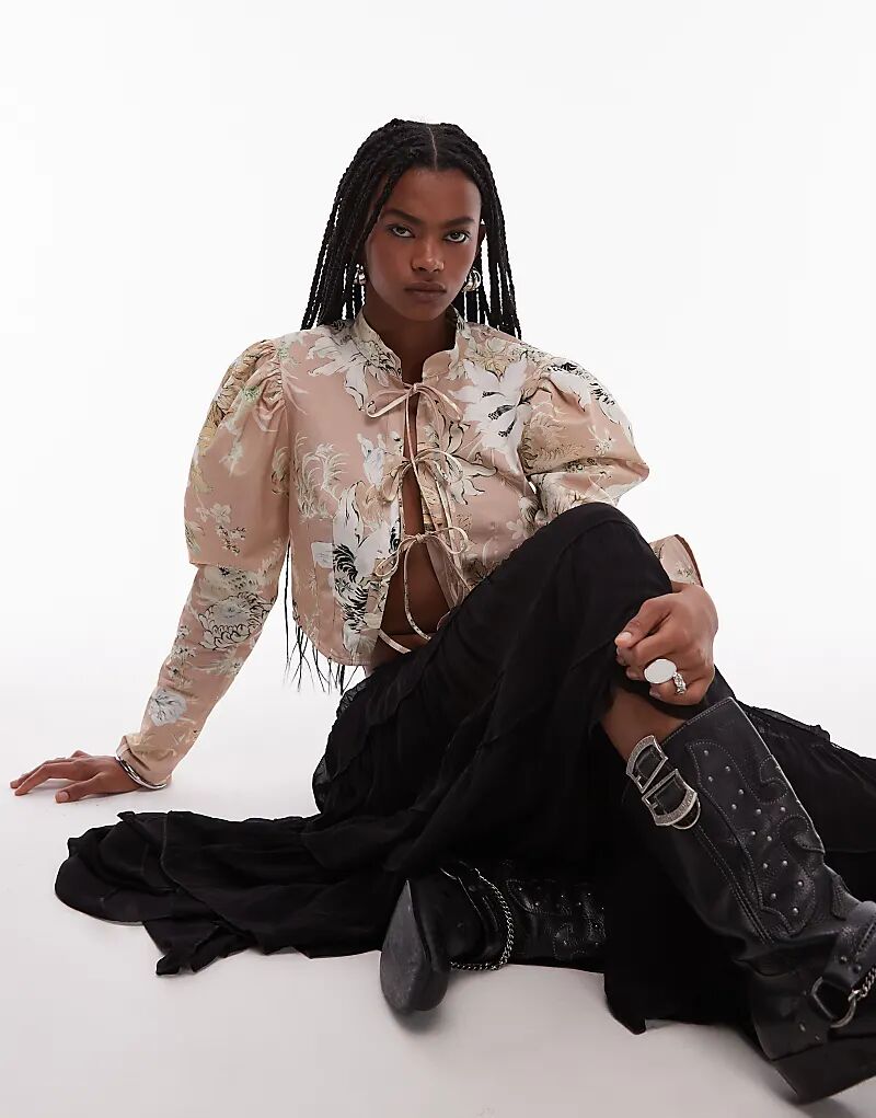 Укороченный пиджак ASOS DESIGN с завязкой спереди, серо-коричневый, с цветочным принтом
Укороченный пиджак ASOS DESIGN с завязкой спереди, серо-коричневый, с цветочным принтом