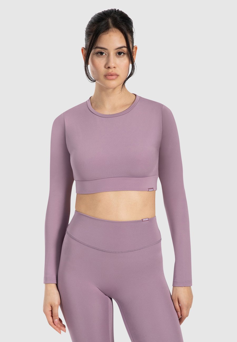 Топ Smilodox TISHA CROPPED & LABEL TAG, Lila/Purple
Топ Smilodox TISHA CROPPED & LABEL TAG, Lila/Purple