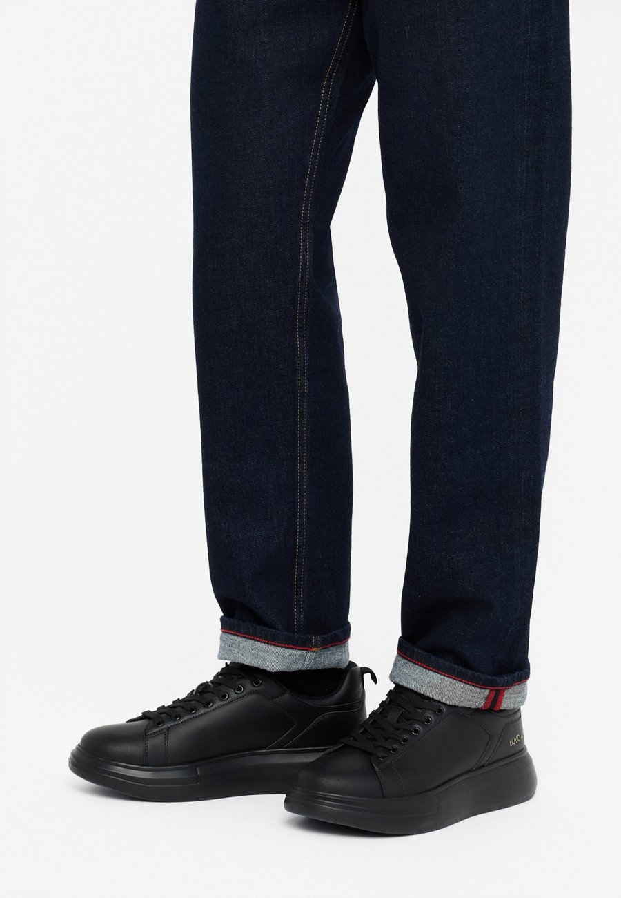 Кроссовки LIU JO BIG 5, Black
Кроссовки LIU JO BIG 5, Black