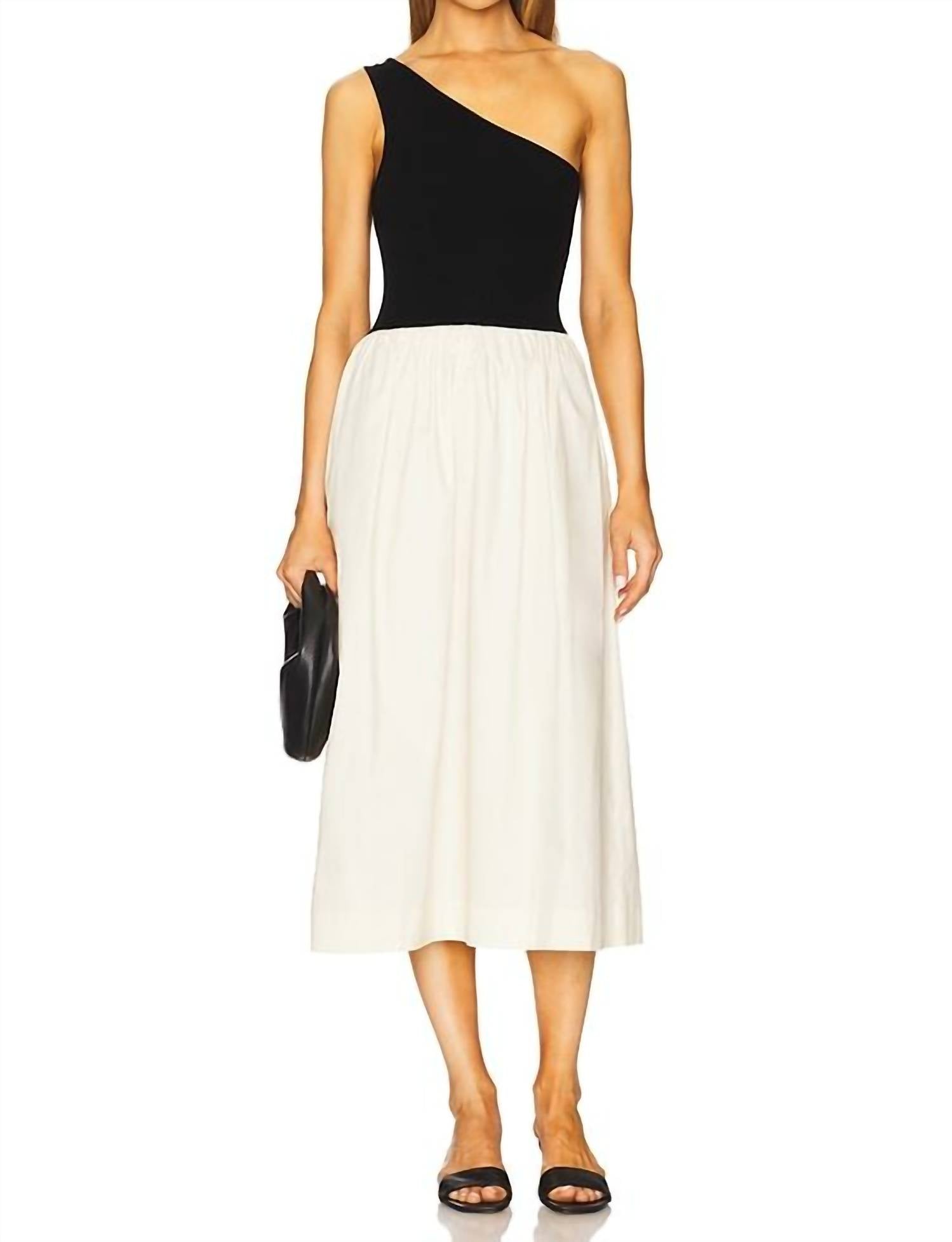 Платье Anita асимметричное в черном и цвете слоновой кости Rails
Платье Anita асимметричное в черном и цвете слоновой кости Rails