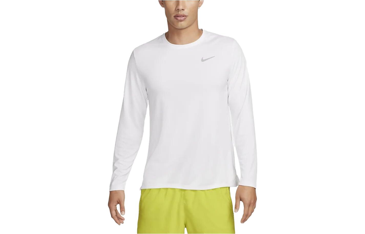 Футболка мужская белая Nike, белый
Футболка мужская белая Nike, белый