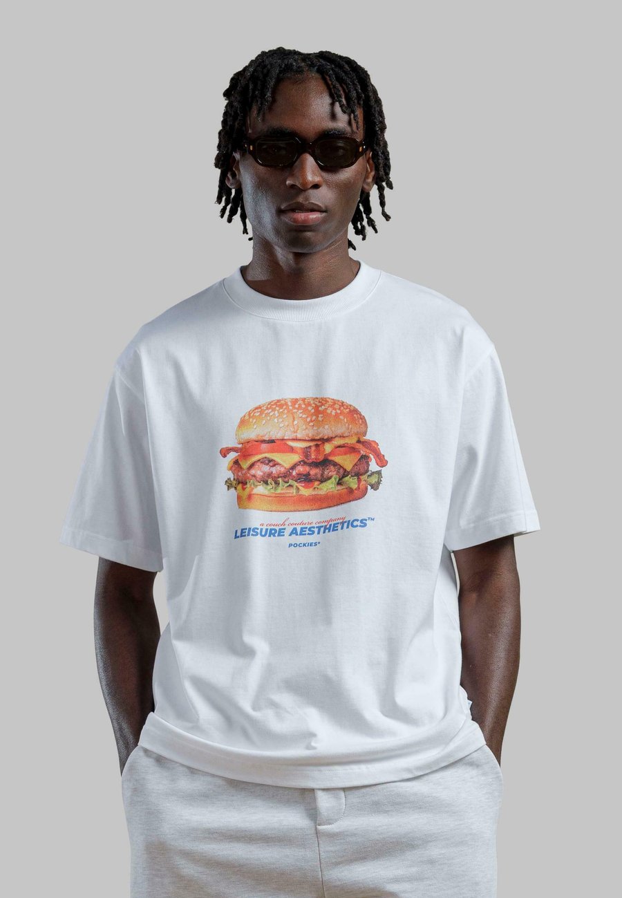 Футболка Pockies L.A. BURGER TEE, White, Белый, Футболка Pockies L.A. BURGER TEE, White
Футболка Pockies L.A. BURGER TEE, White, Белый, Футболка Pockies L.A. BURGER TEE, White