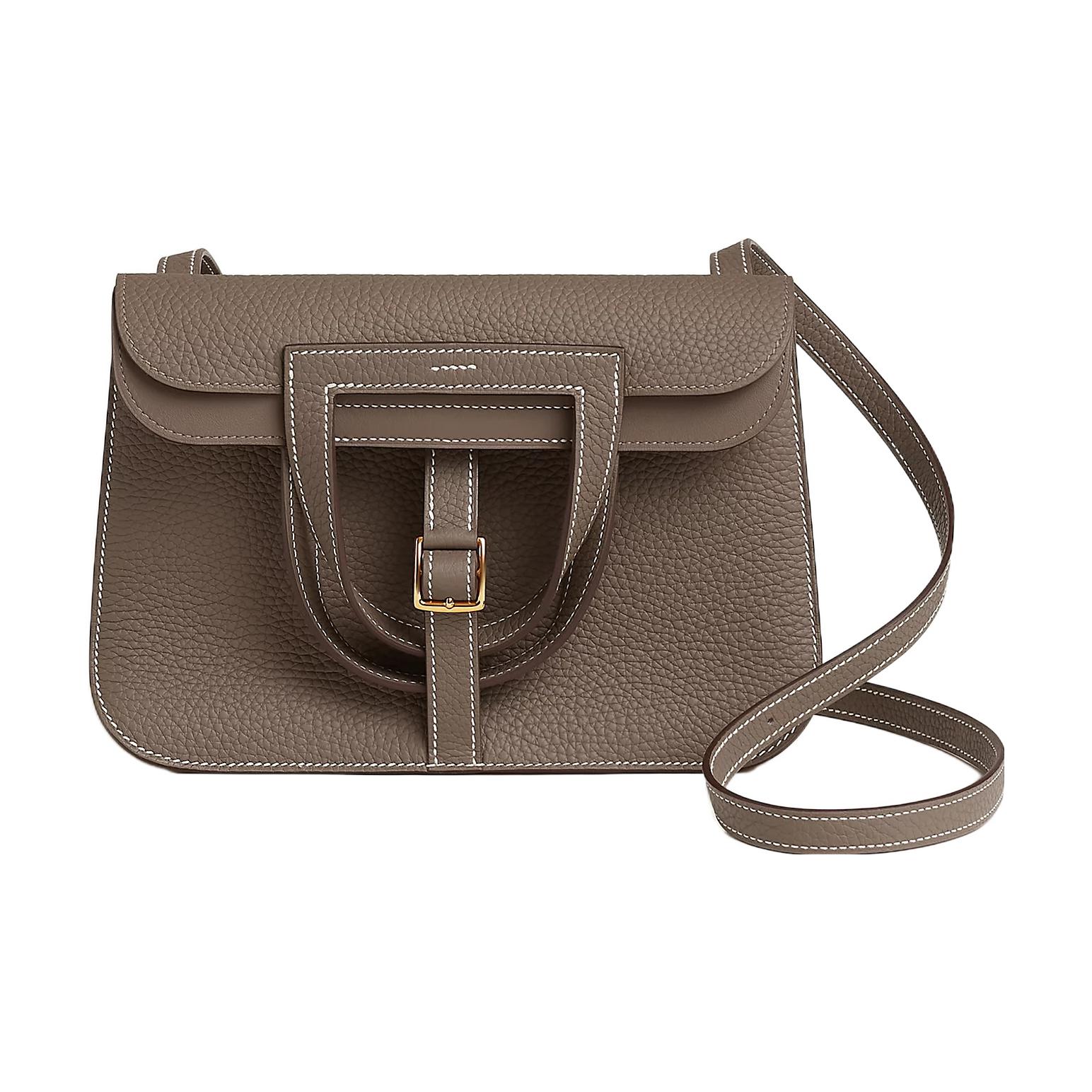 Сумка Halzan из кожи телёнка Clemence с подковой, переносная сумка через плечо, женская сумка на плечо HERMES
Сумка Halzan из кожи телёнка Clemence с подковой, переносная сумка через плечо, женская сумка на плечо HERMES