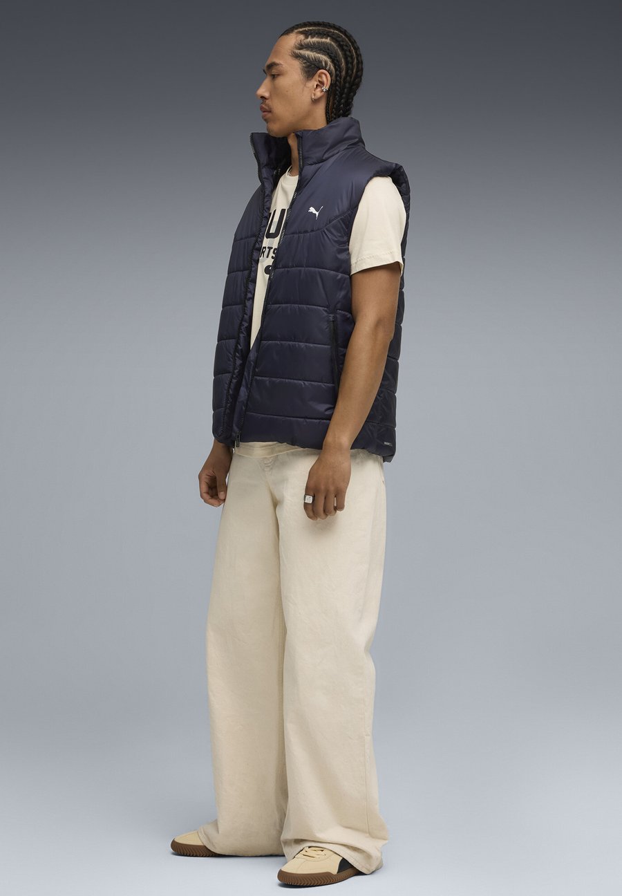 Футболка Puma GRAPHIC VARSITY, Alpine Snow/White
Футболка Puma GRAPHIC VARSITY, Alpine Snow/White