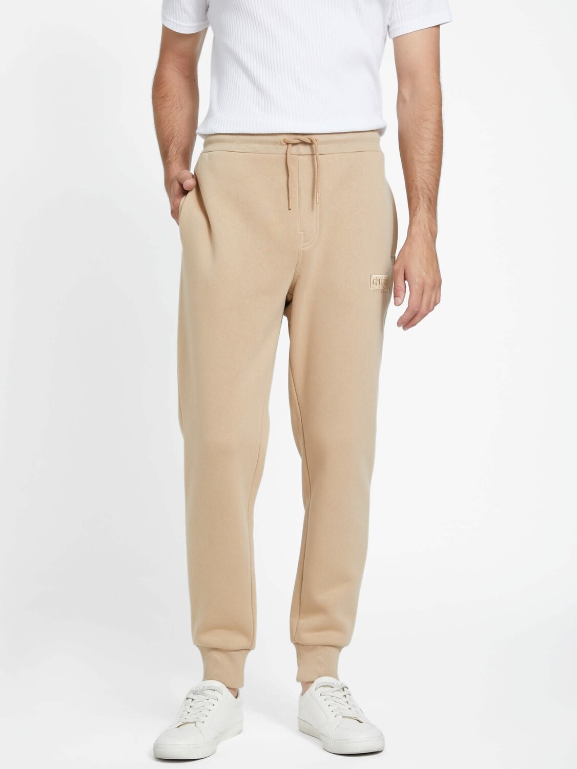 Джоггеры с логотипом Harvey Guess Factory, цвет G118
Джоггеры с логотипом Harvey Guess Factory, цвет G118