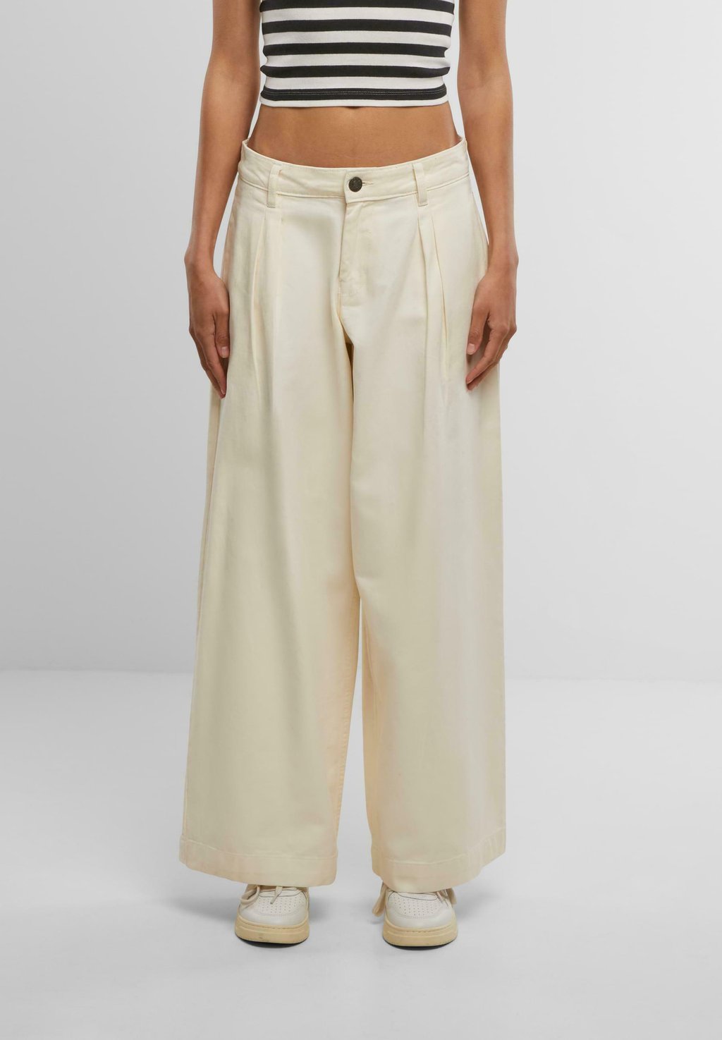 Расклешенные джинсы WIDE LEG Urban Classics, песочный
Расклешенные джинсы WIDE LEG Urban Classics, песочный