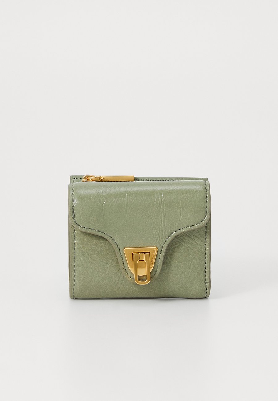 Кошелек Coccinelle BEAT SHINY, Greenery/Greene/Green
Кошелек Coccinelle BEAT SHINY, Greenery/Greene/Green