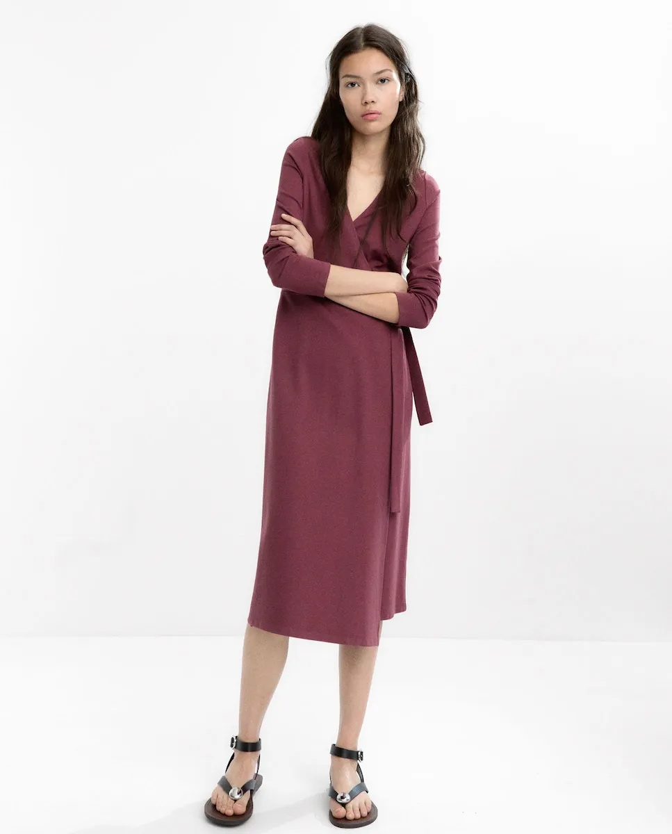 Миди-платье с запахом из гладкой ткани Parfois, бордовый
Миди-платье с запахом из гладкой ткани Parfois, бордовый
