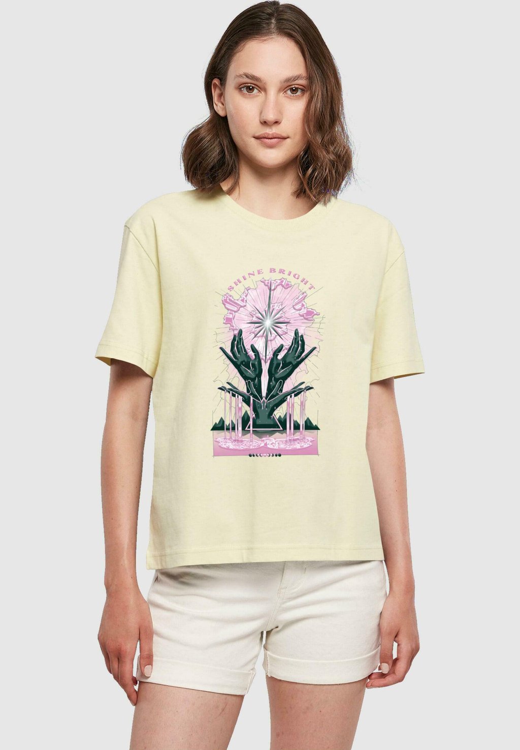 Футболка с принтом SHINE BRIGHT Mister Tee, желтый
Футболка с принтом SHINE BRIGHT Mister Tee, желтый