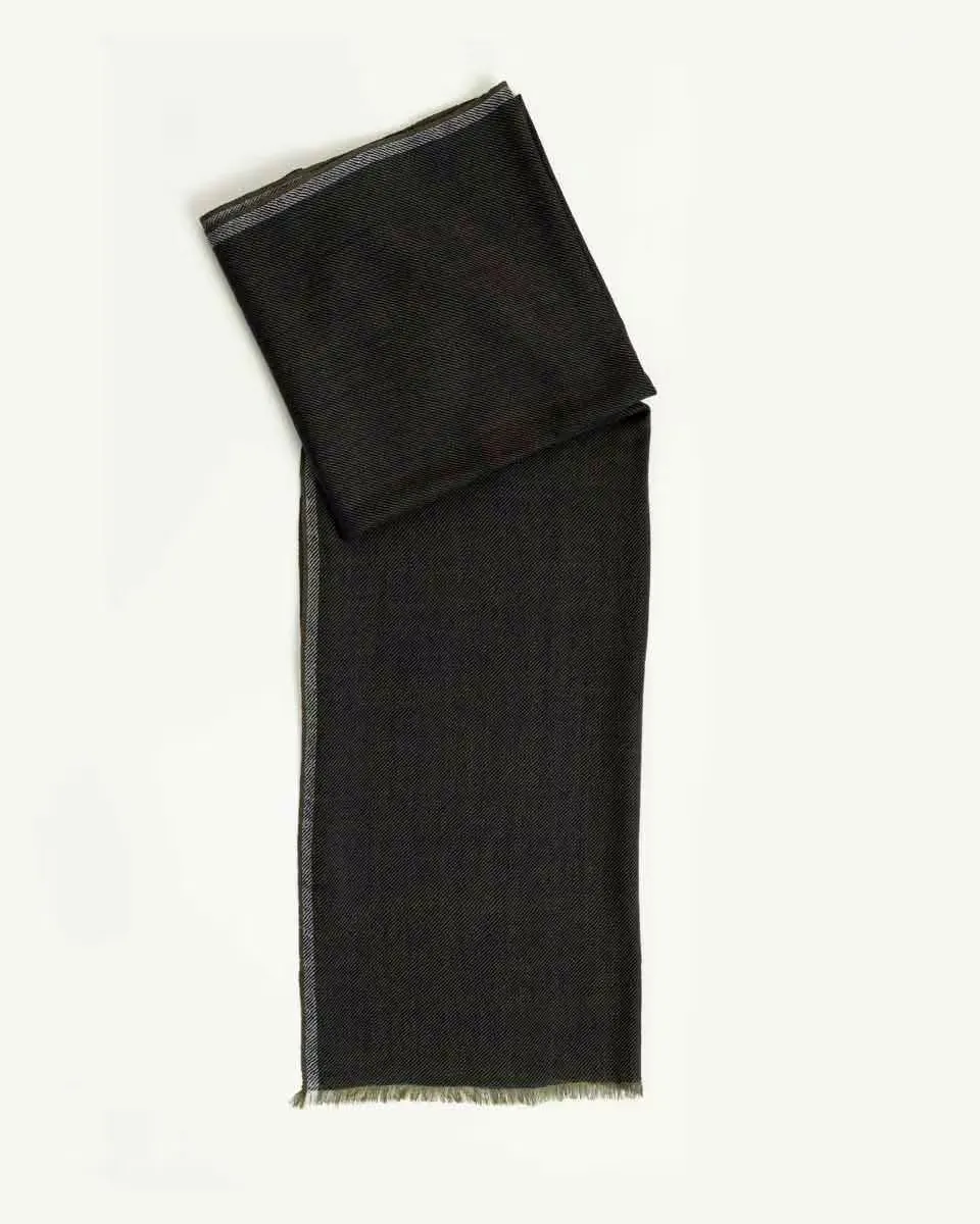 Шерстяной мужской шарф цвета хаки PuroEgo, цвет Kaki
Шерстяной мужской шарф цвета хаки PuroEgo, цвет Kaki