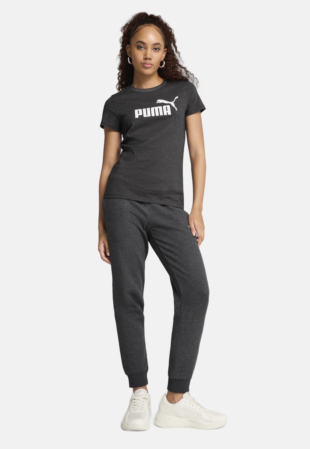 Футболка с принтом NO 1 LOGO Puma, серый
Футболка с принтом NO 1 LOGO Puma, серый