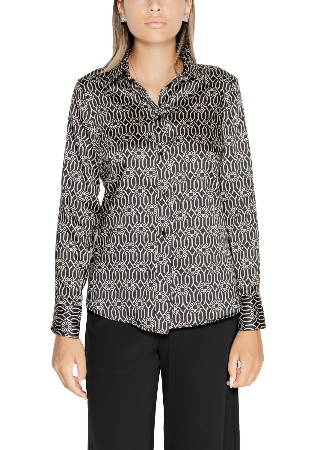 Рубашка Rinascimento, черный
Рубашка Rinascimento, черный