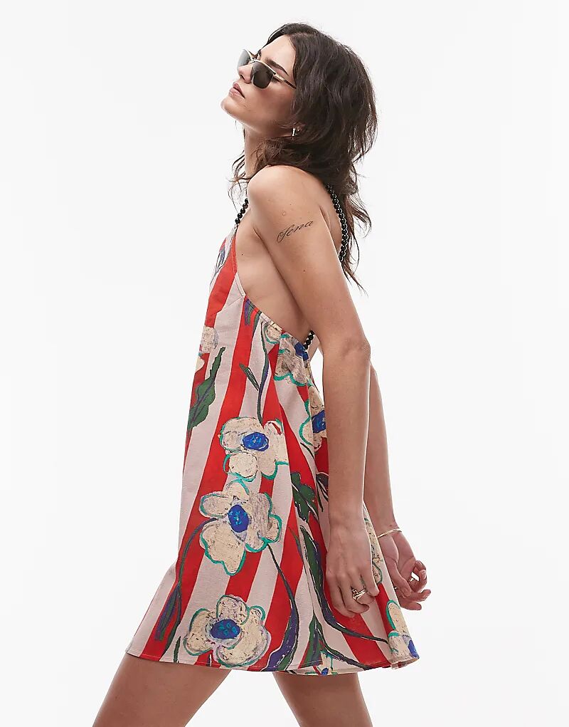Мини-платье Topshop с принтом на бретелях из бисера красного цвета с цветочным принтом в полоску
Мини-платье Topshop с принтом на бретелях из бисера красного цвета с цветочным принтом в полоску