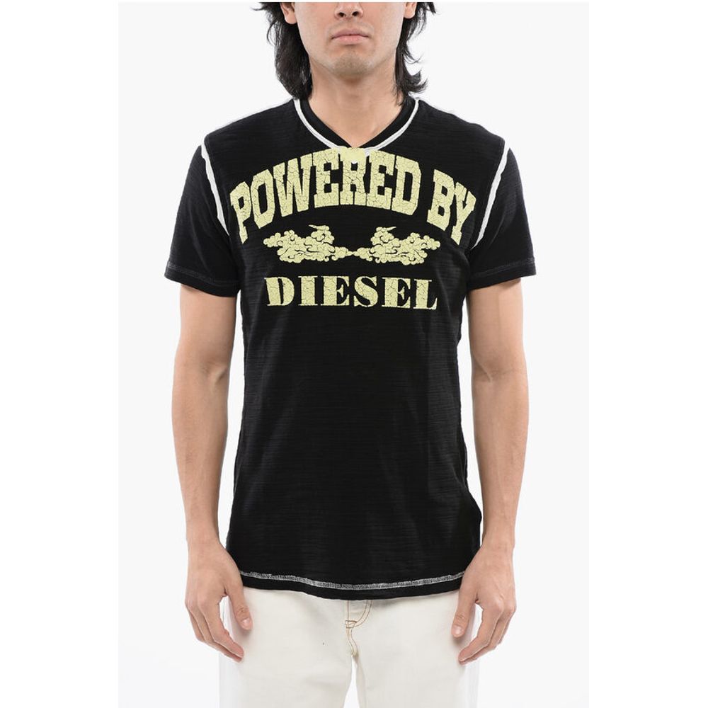Футболка RED TAG Slub Cotton T-DIEGOR-V-RAW с эффектом потрескавшейся ткани Diesel, Black
Футболка RED TAG Slub Cotton T-DIEGOR-V-RAW с эффектом потрескавшейся ткани Diesel, Black