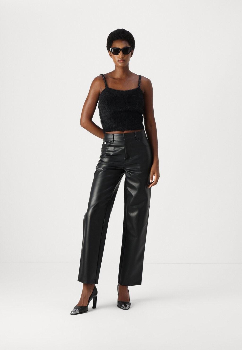 Топ KEYLA Guess, черный
Топ KEYLA Guess, черный