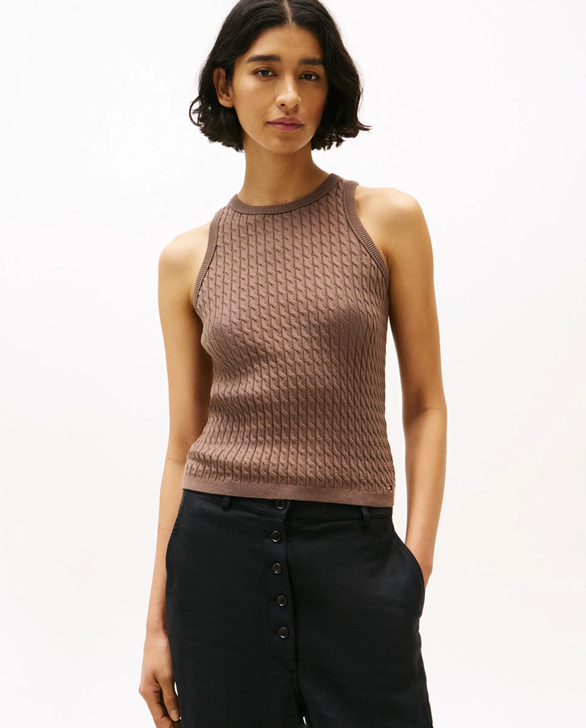 Женский вязаный безрукавный джемпер Tommy Hilfiger, коричневый
Женский вязаный безрукавный джемпер Tommy Hilfiger, коричневый