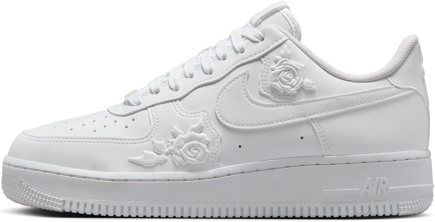 Женские кроссовки Nike Air Force 1, White/White-Black-Rose
Женские кроссовки Nike Air Force 1, White/White-Black-Rose