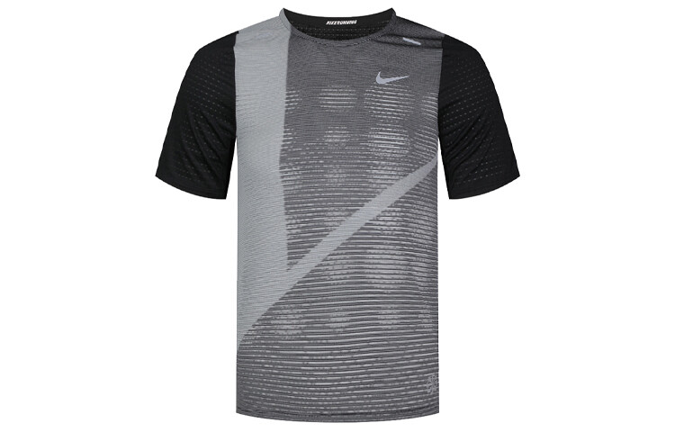 Мужская футболка Nike, цвет Black/Gray
Мужская футболка Nike, цвет Black/Gray