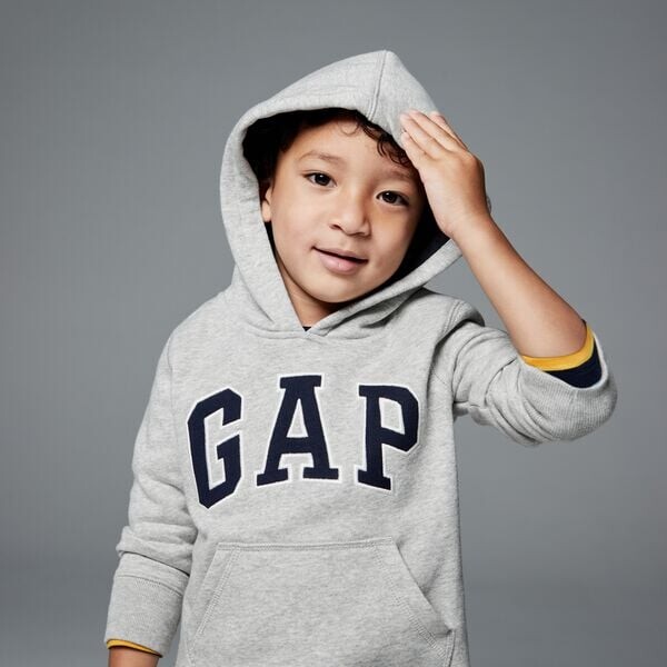 Толстовка с капюшоном и нашивкой-логотипом Gap, серый
Толстовка с капюшоном и нашивкой-логотипом Gap, серый