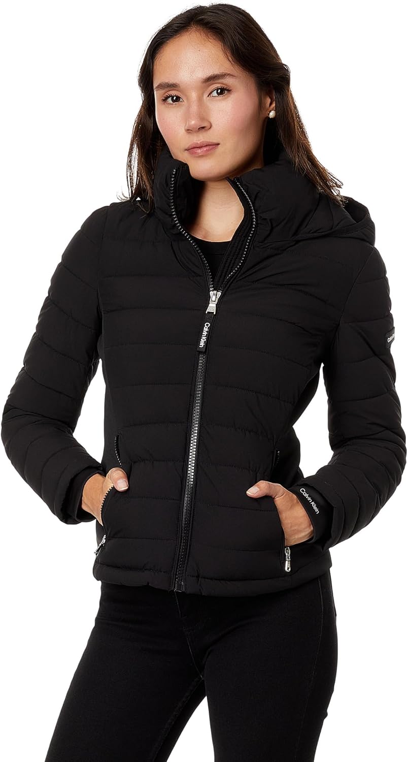 Пуховик женский Calvin Klein короткий на молнии, черный
Пуховик женский Calvin Klein короткий на молнии, черный