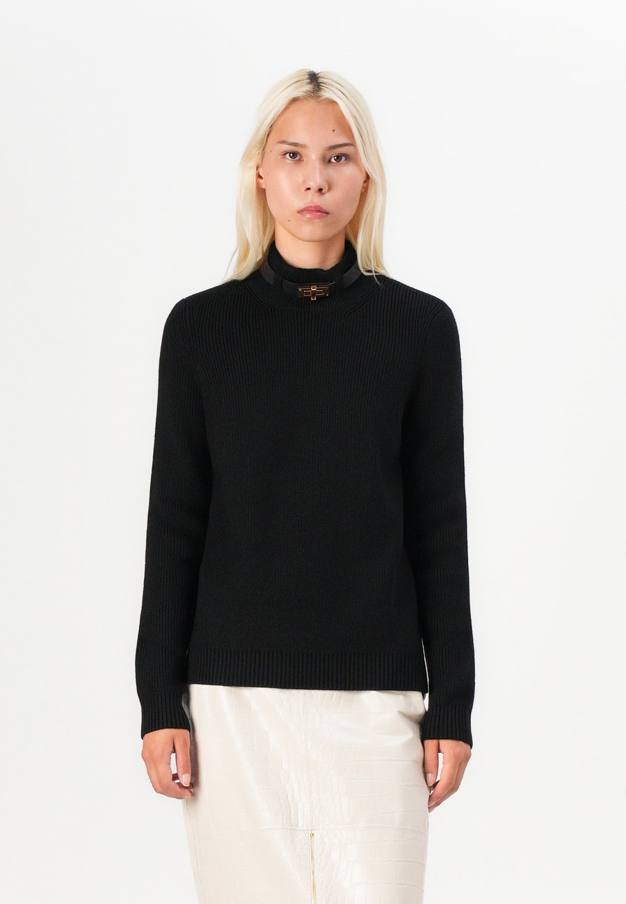 Джемпер Elisabetta Franchi WOMENS KNITTED SWEATER, Black
Джемпер Elisabetta Franchi WOMENS KNITTED SWEATER, Black