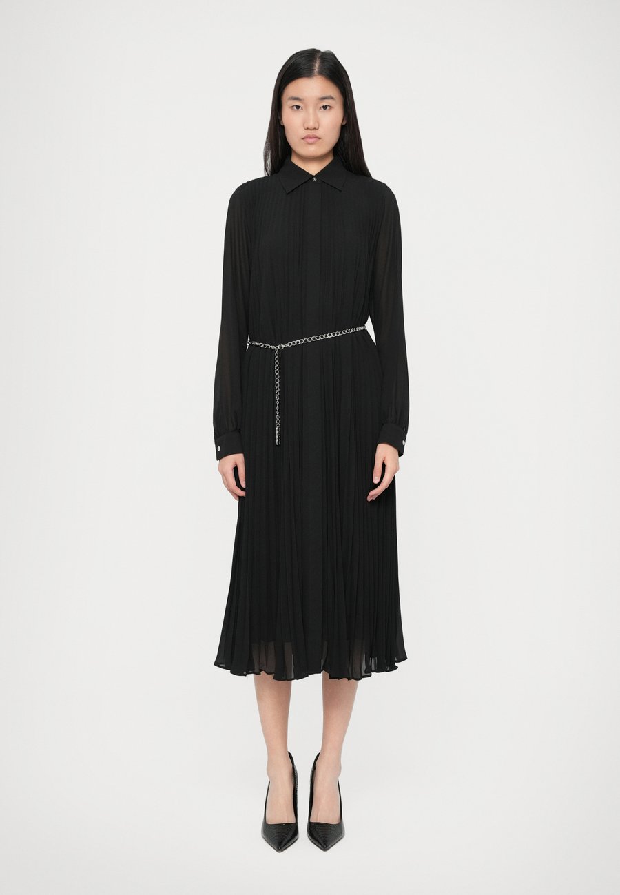 Платье MICHAEL Michael Kors PLEAT DRESS, Black
Платье MICHAEL Michael Kors PLEAT DRESS, Black