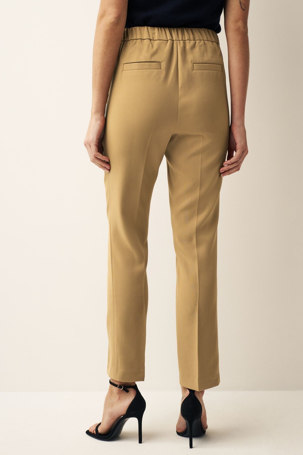 Элегантные брюки с прямыми штанинами и резинкой сзади Next, коричневый
Элегантные брюки с прямыми штанинами и резинкой сзади Next, коричневый