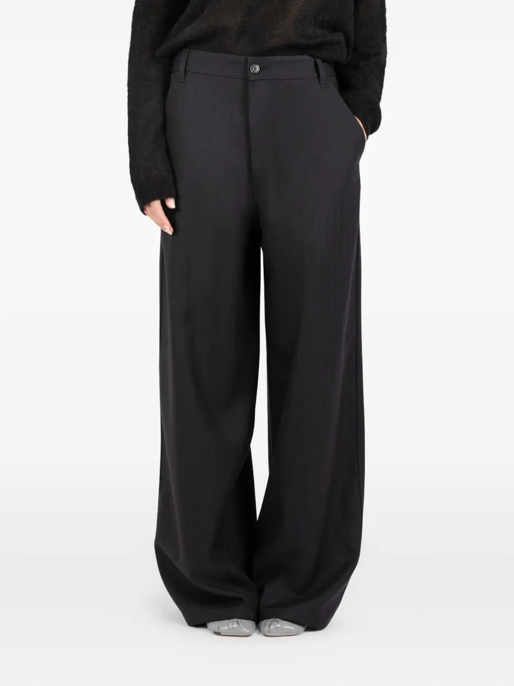 Брюки с накладными карманами Société Anonyme, черный
Брюки с накладными карманами Société Anonyme, черный