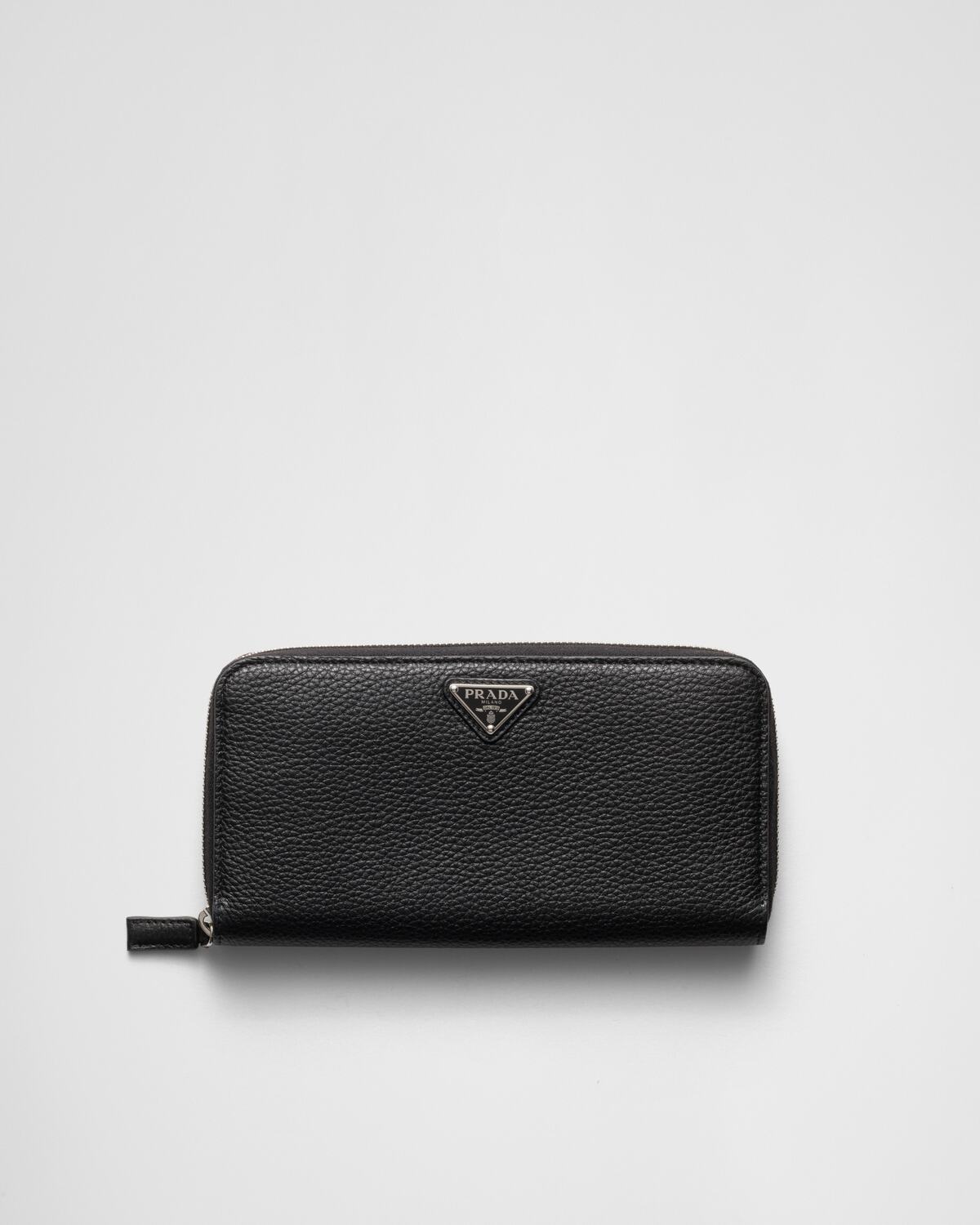 Кожаный кошелек Prada, черный
Кожаный кошелек Prada, черный
