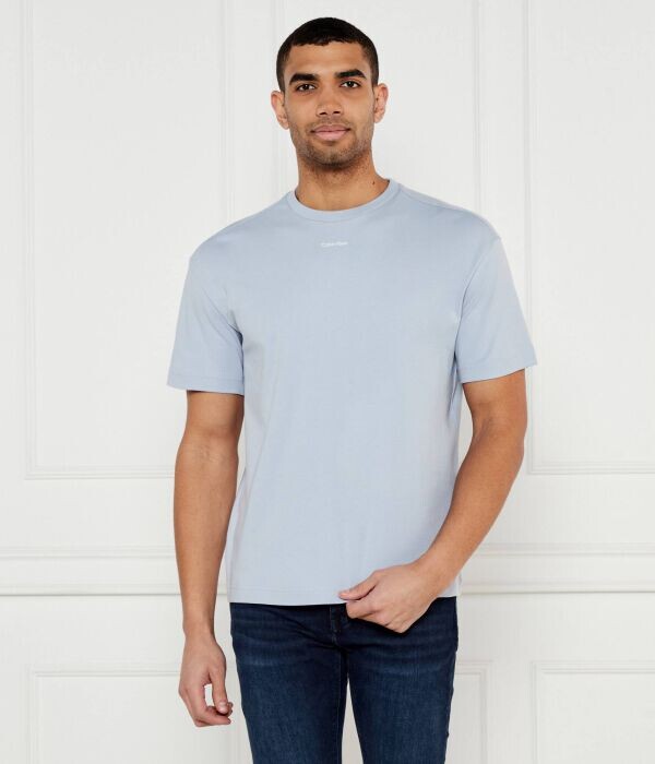 Футболка Calvin Klein свободной посадки, голубой
Футболка Calvin Klein свободной посадки, голубой