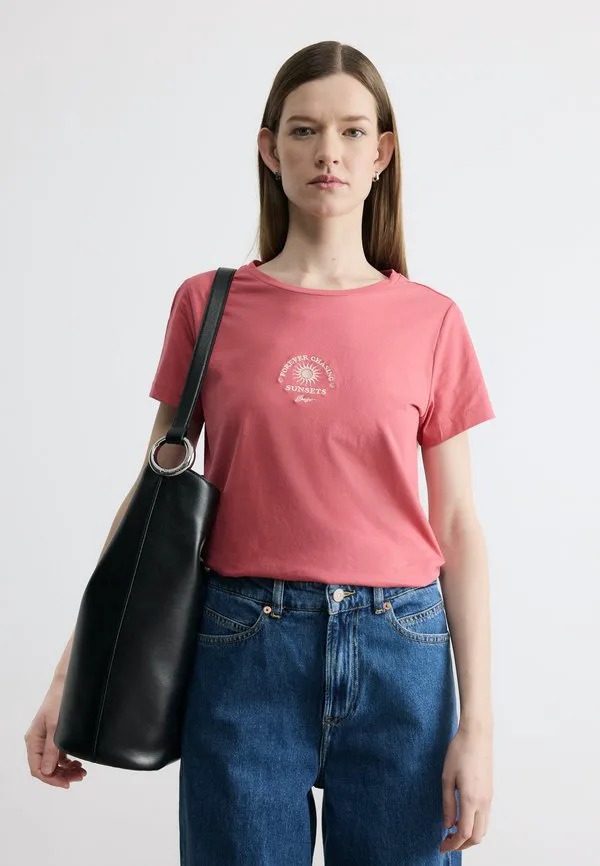 Футболка с принтом elove Boss, Medium Red, Красный, Футболка с принтом elove Boss, Medium Red
Футболка с принтом elove Boss, Medium Red, Красный, Футболка с принтом elove Boss, Medium Red