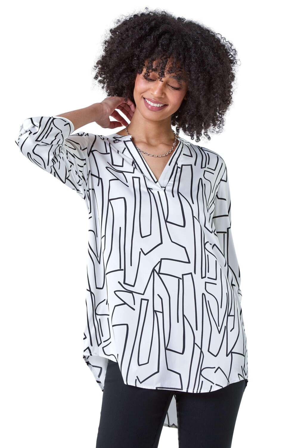 Удлиненный топ с абстрактным принтом Roman, белый
Удлиненный топ с абстрактным принтом Roman, белый