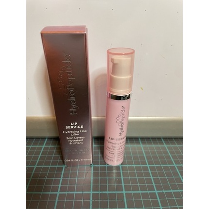 Увлажняющий карандаш для губ Lip Service, 0,34 жидких унции, 10 мл Hydropeptide
Увлажняющий карандаш для губ Lip Service, 0,34 жидких унции, 10 мл Hydropeptide