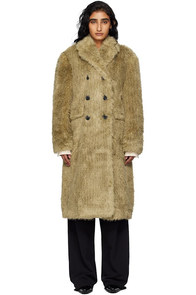 Пальто из искусственного меха с пуговицами Fields Andersson Bell, хаки
Пальто из искусственного меха с пуговицами Fields Andersson Bell, хаки