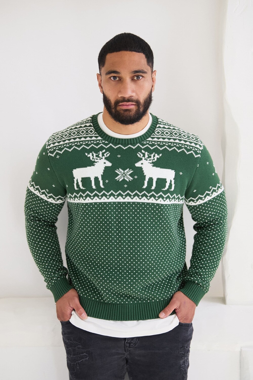 Рождественский джемпер в стиле Фэйр Айл с изображением оленя The Little Tailor, зеленый
Рождественский джемпер в стиле Фэйр Айл с изображением оленя The Little Tailor, зеленый
