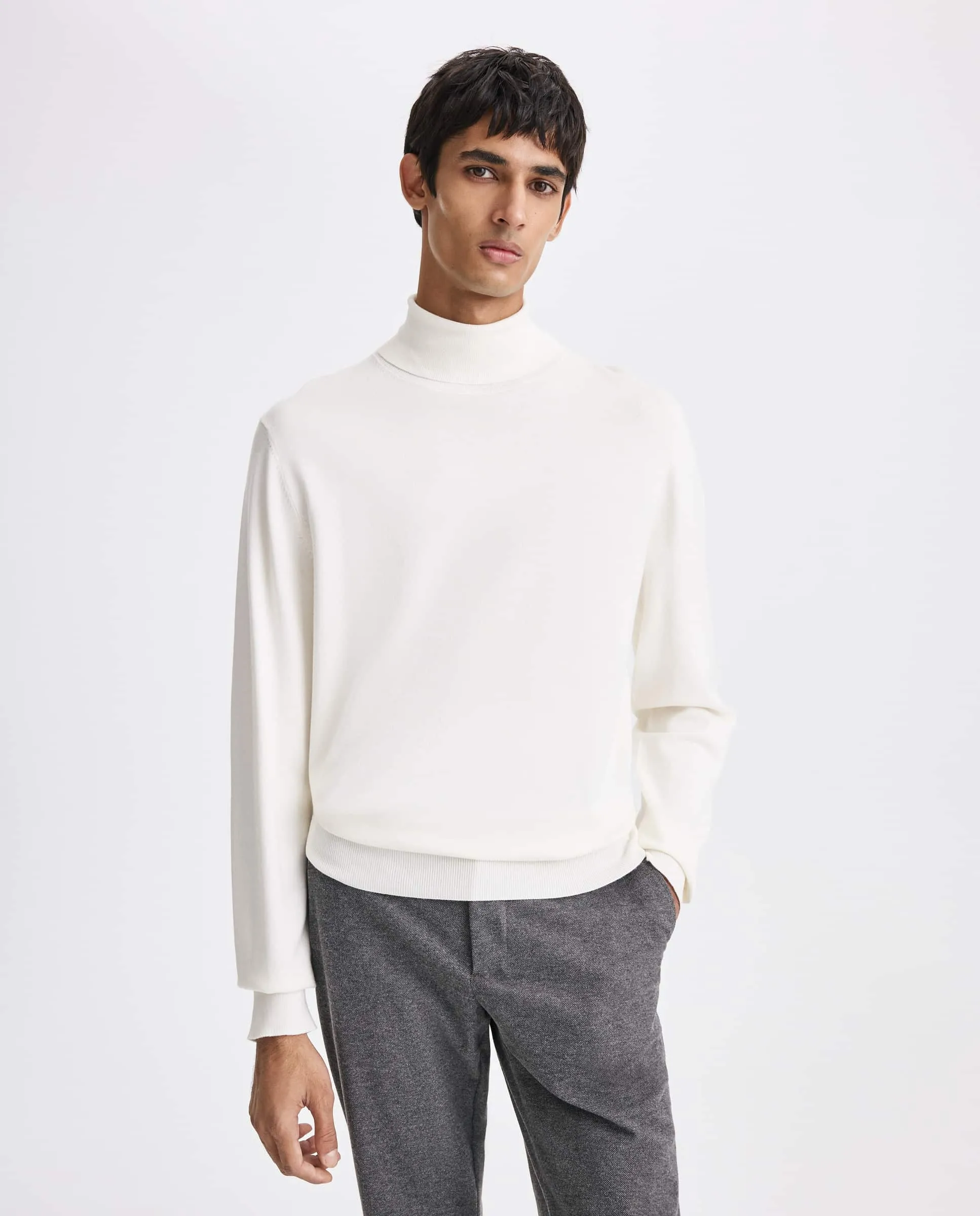 Мужской свитер с воротником-стойкой Easy Wear, экрю
Мужской свитер с воротником-стойкой Easy Wear, экрю