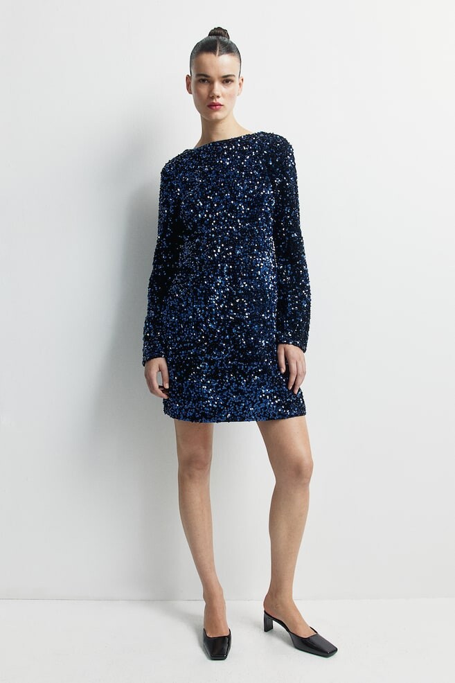 Платье mama с пайетками и глубоким вырезом на спине H&M, синий
Платье mama с пайетками и глубоким вырезом на спине H&M, синий