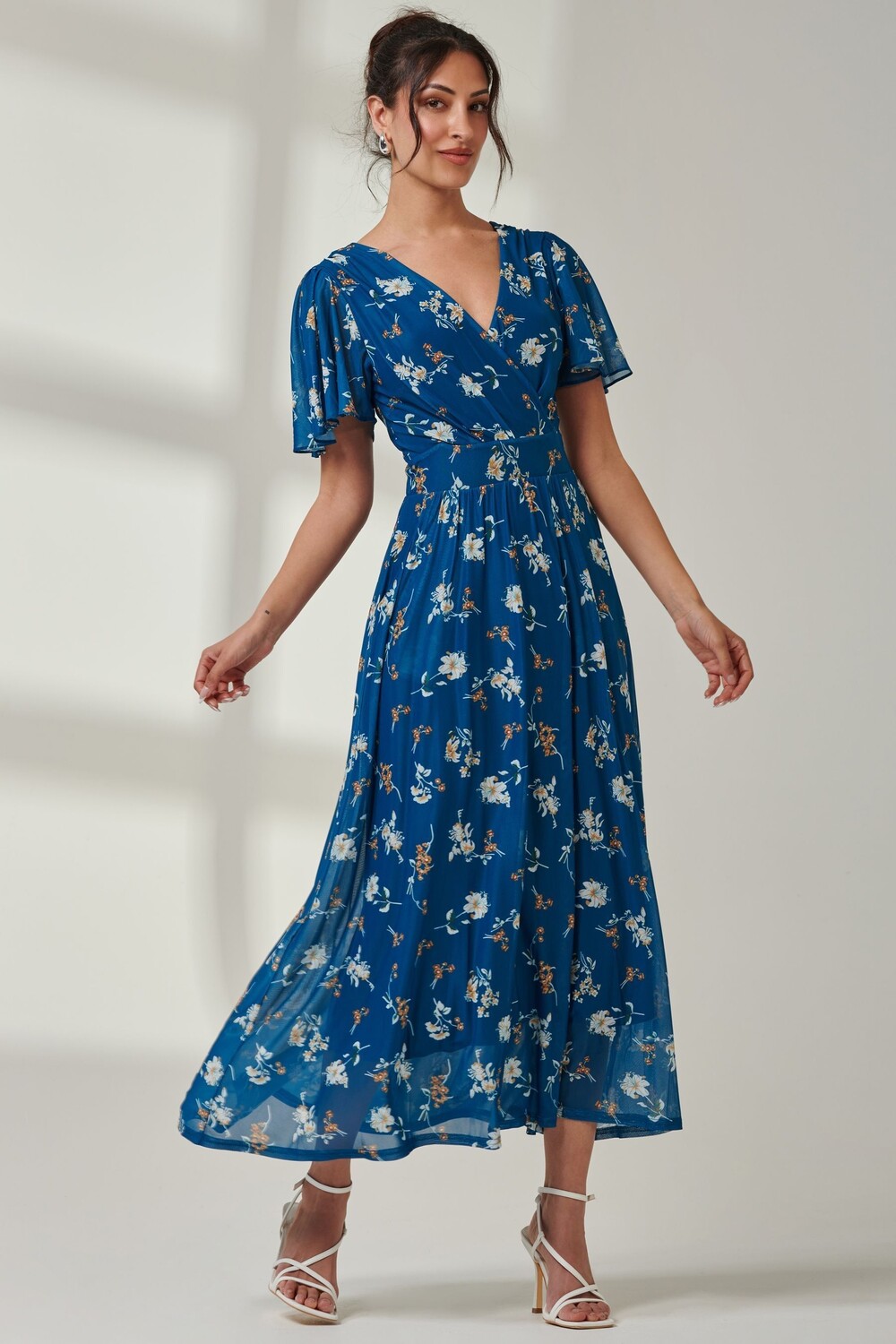 Платье макси с сетчатыми рукавами Evelyn Angel Jolie Moi, зеленый
Платье макси с сетчатыми рукавами Evelyn Angel Jolie Moi, зеленый